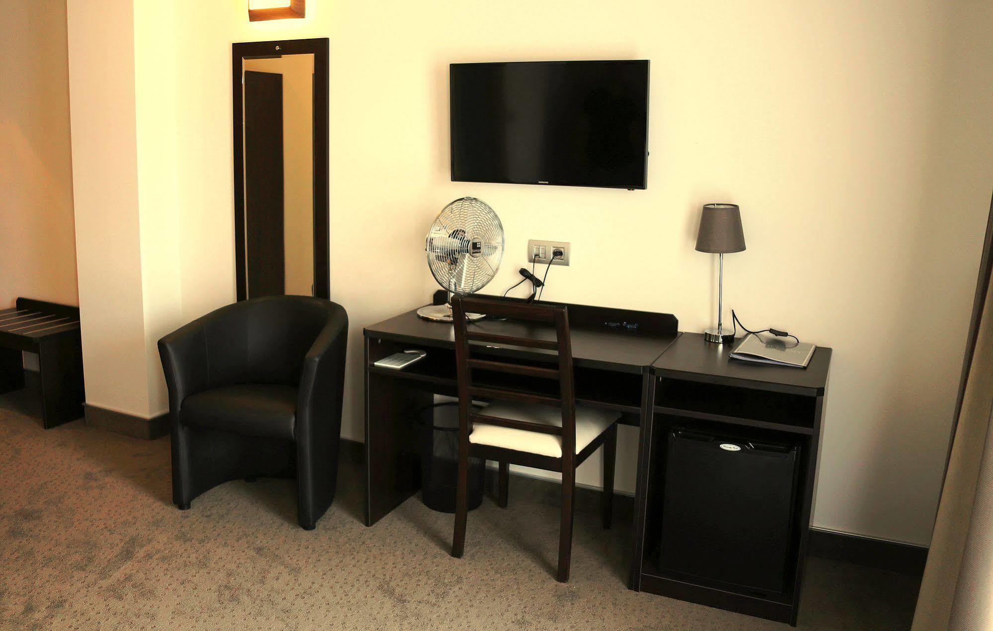 Hotel Saint Daniel Péruwelz 외부 사진