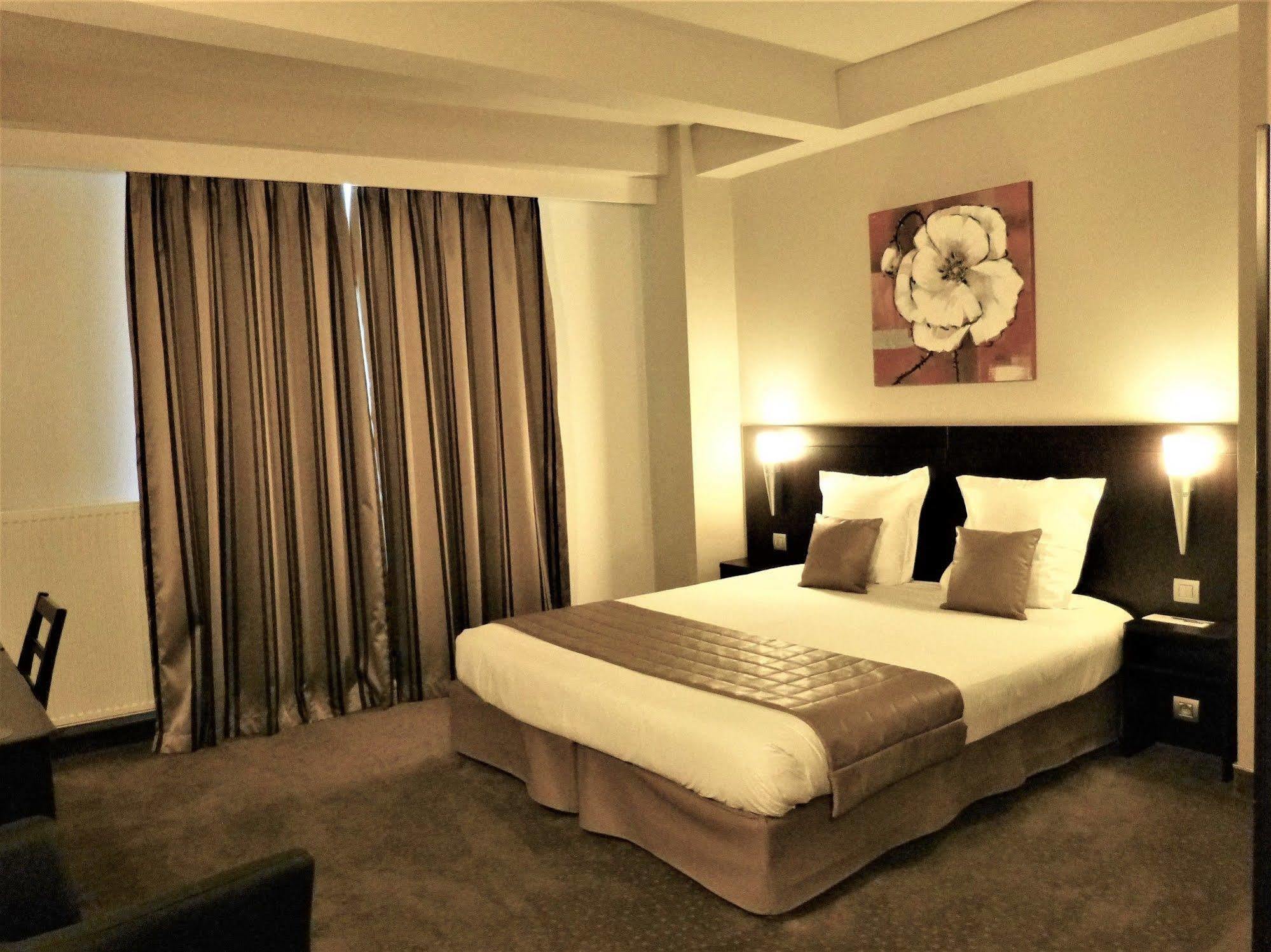 Hotel Saint Daniel Péruwelz 외부 사진